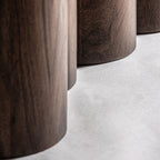 Mesa de comedor Beke — Madera de acacia marrón natural