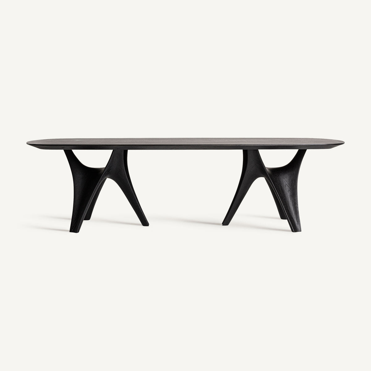 Mesa de comedor Bilzen — Chapa de roble negro