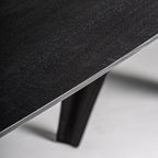 Mesa de comedor Bilzen — Chapa de roble negro