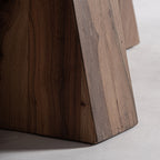 Mesa de comedor Brutalist — Madera de sal marrón teñido