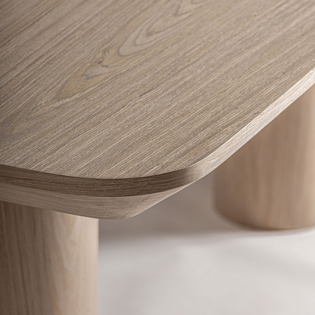 Mesa de comedor Prayssac — Chapa de roble beige