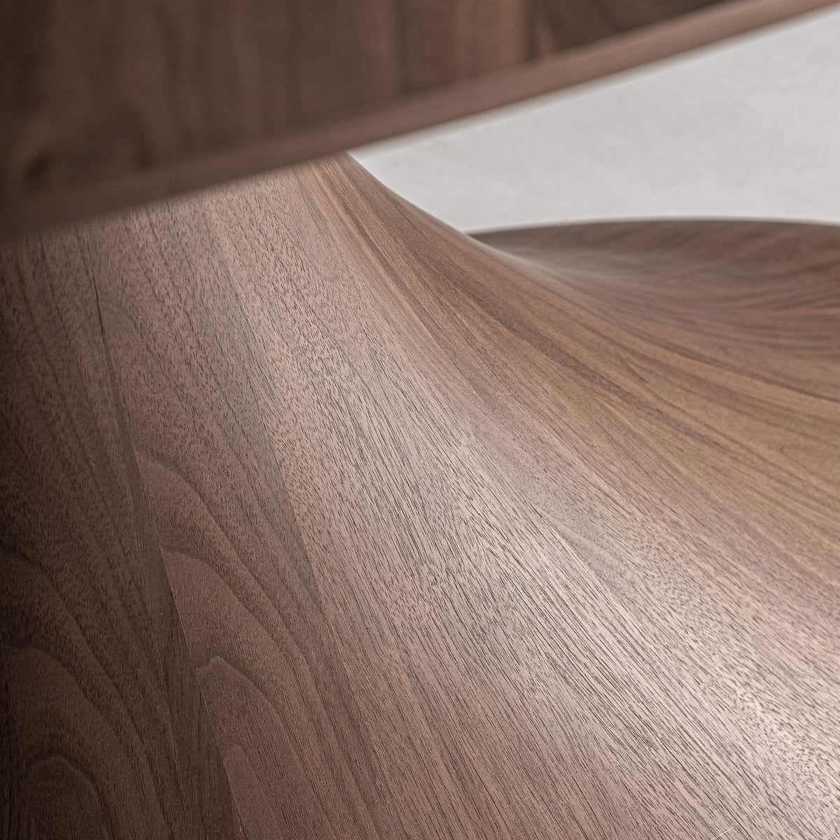 Mesa de comedor Sittard — Chapa de nogal marrón natural