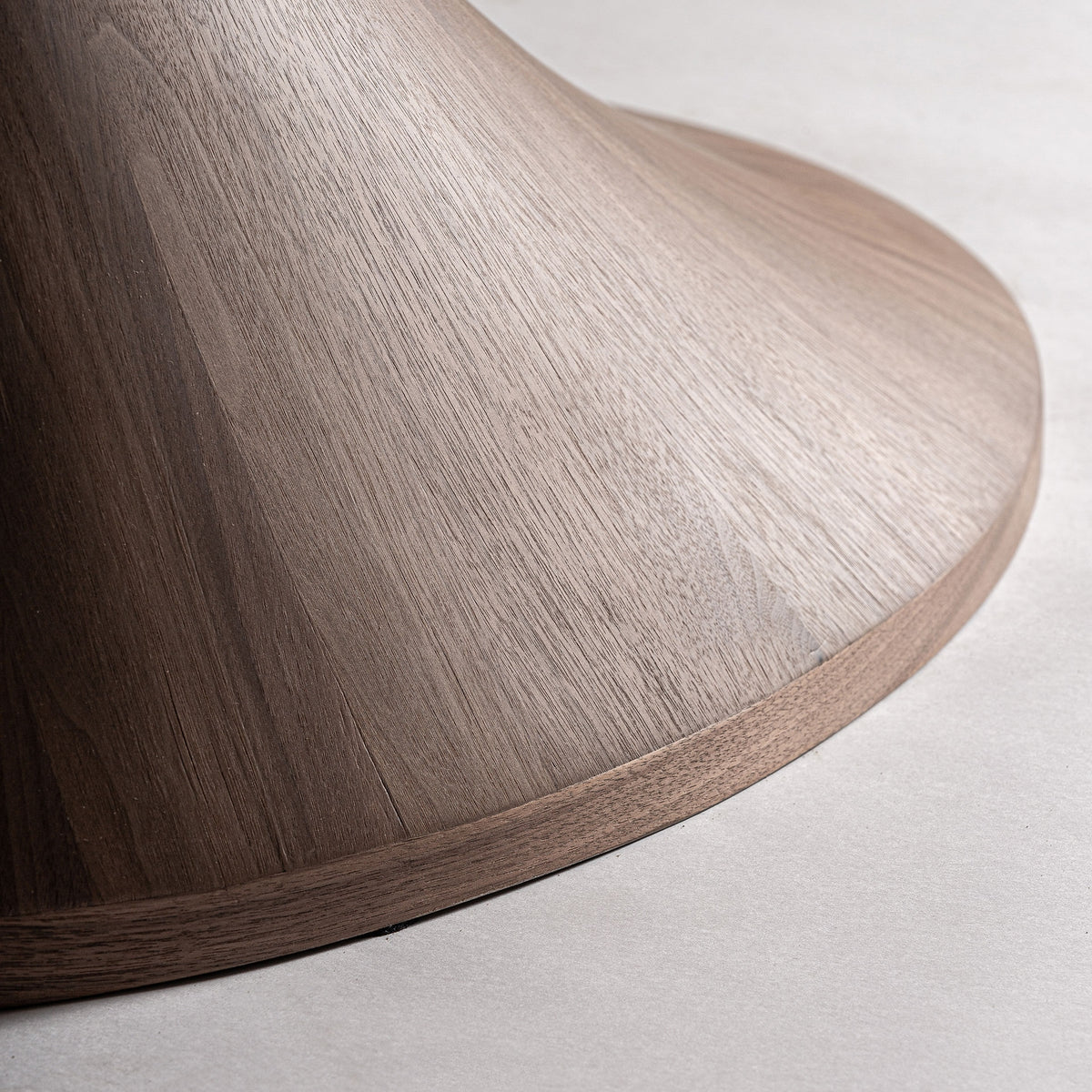 Mesa de comedor Sittard — Chapa de nogal marrón natural