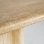 Mesa de comedor Thiennes — Travertino marrón claro