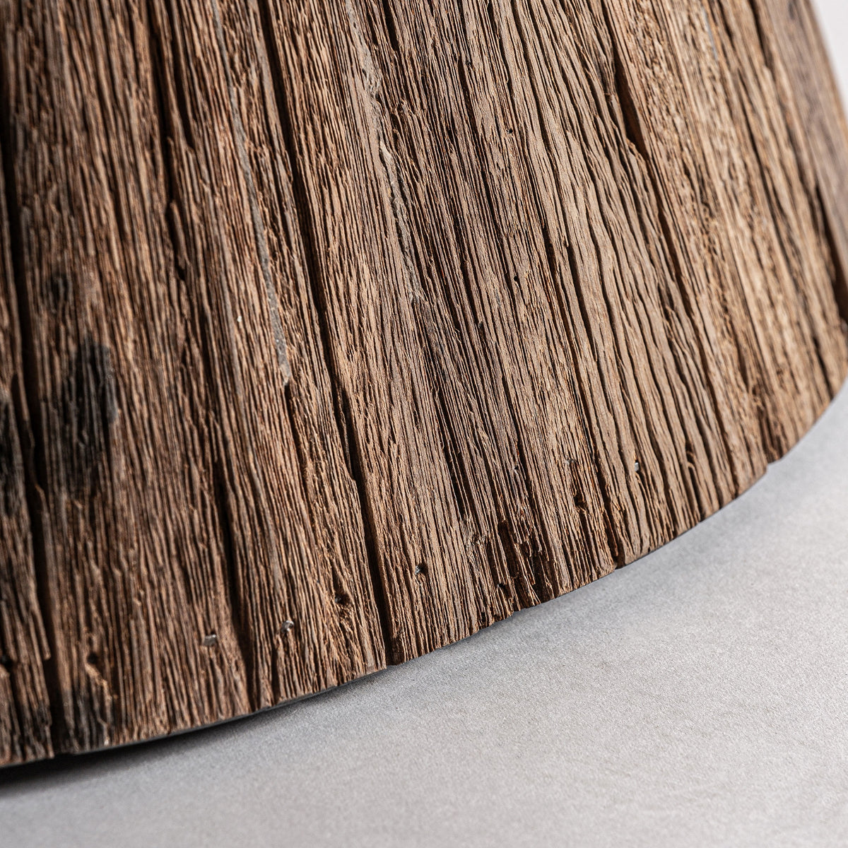 Mesa de comedor Toigne — Madera tropical marrón