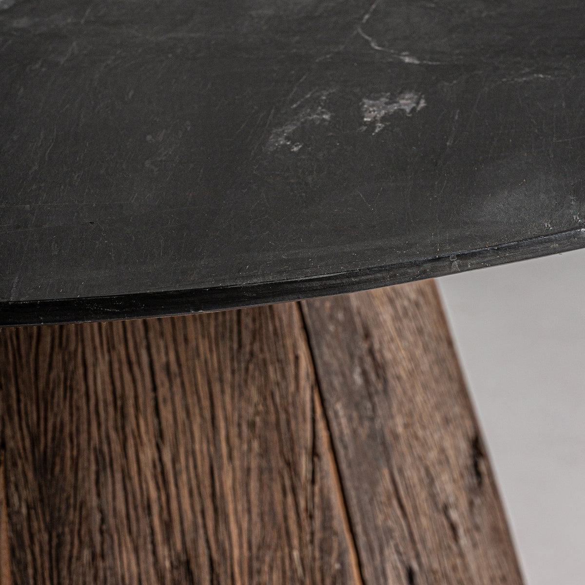 Mesa de comedor Walding — Mármol negro