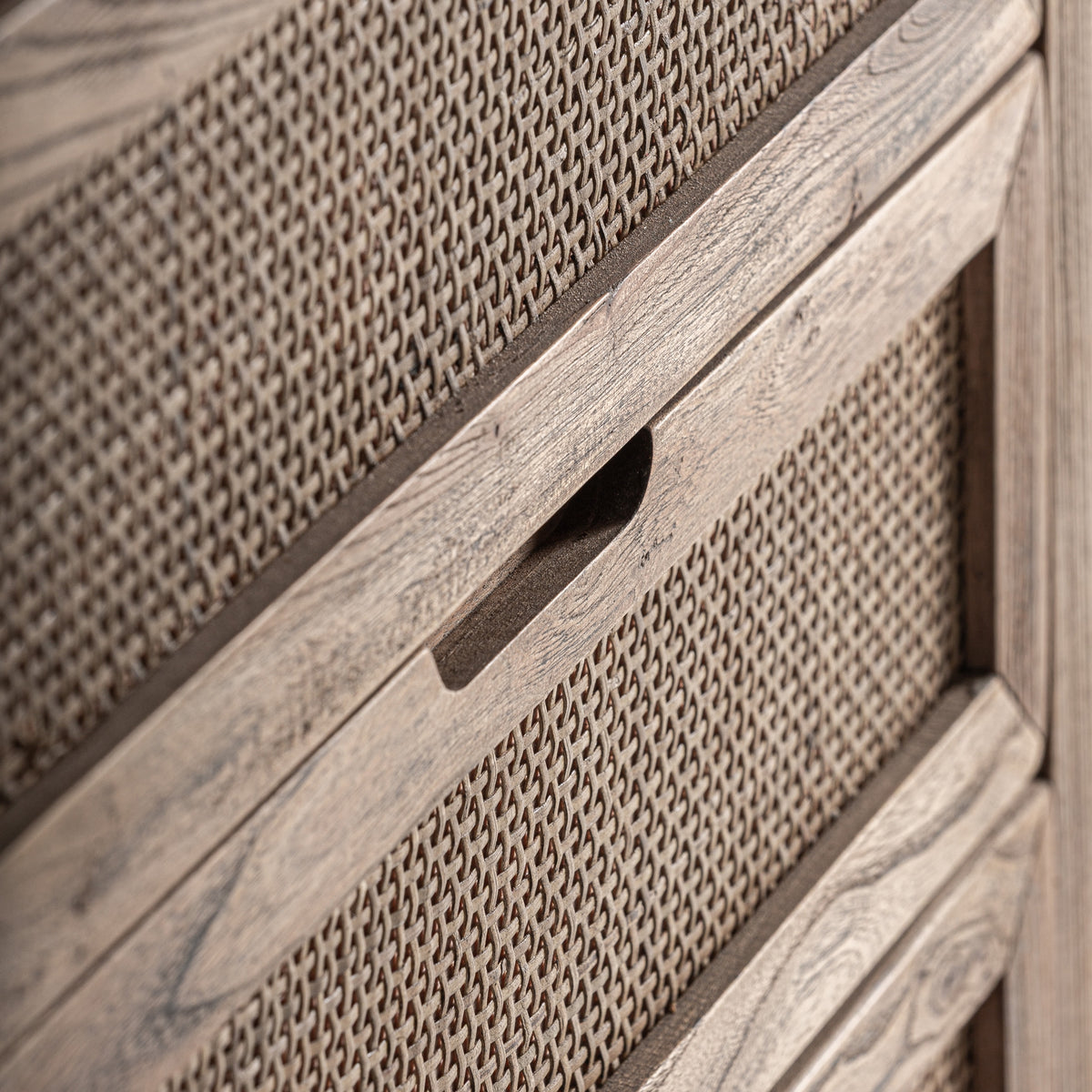 Mesita de noche Byremo — Madera de olmo marrón