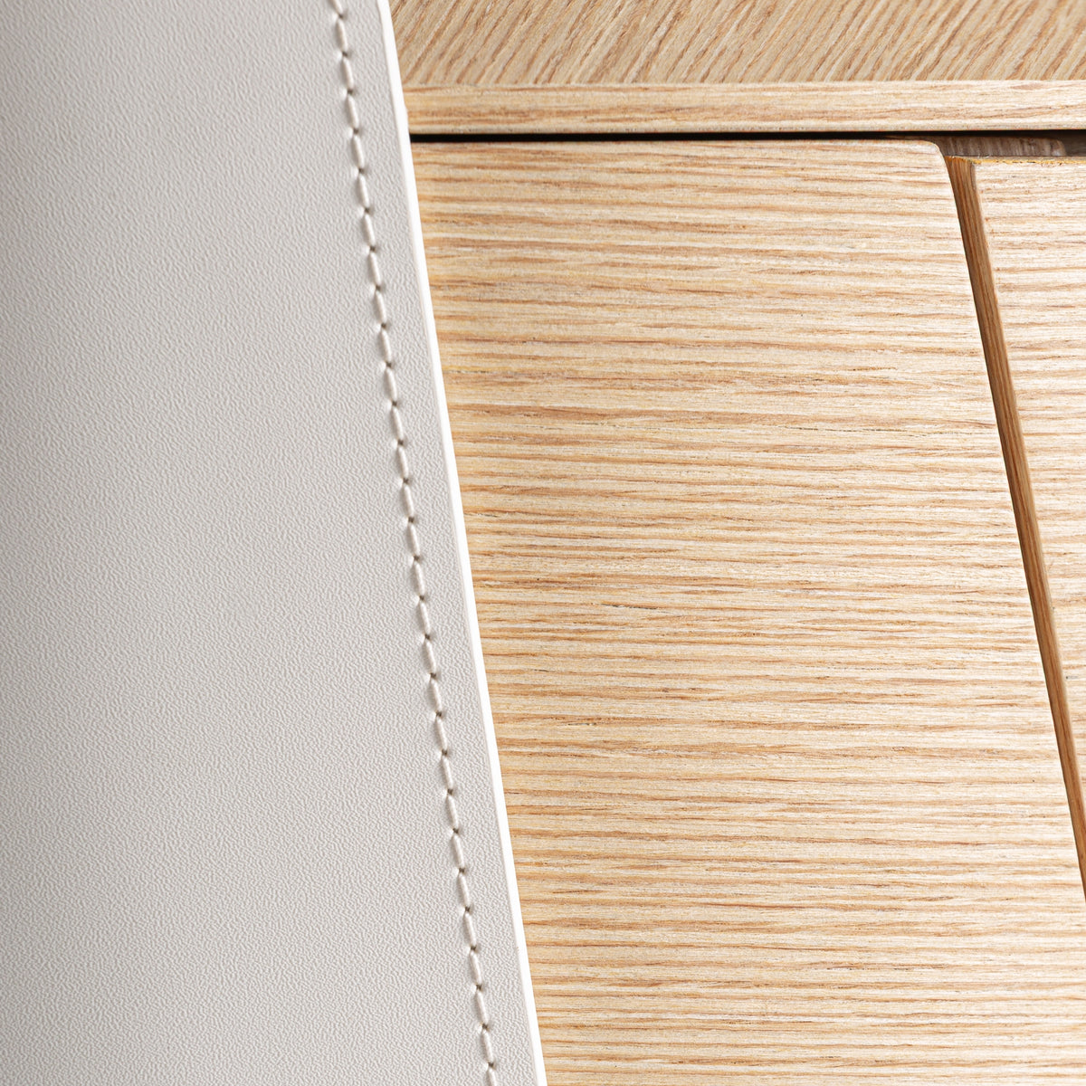 Mesita de noche Huez — Madera contrachapada arena