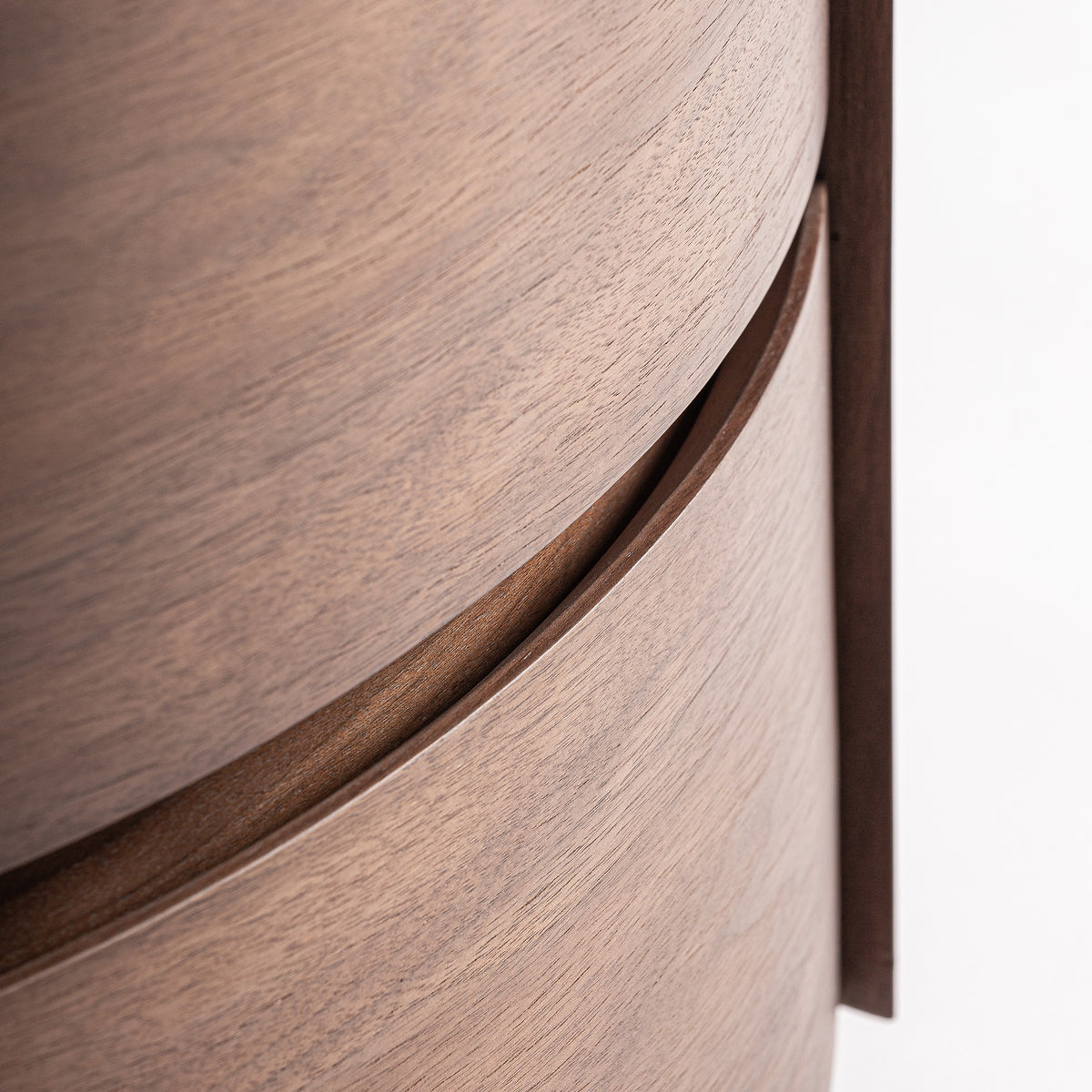 Mesita de noche Stuetta — Madera contrachapada marrón claro
