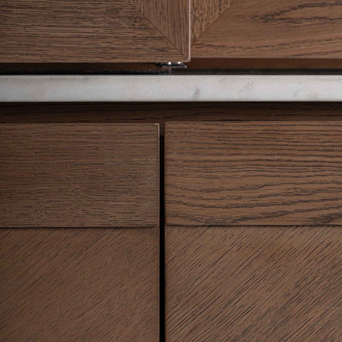 Mueble bar Douzy — Madera roble marrón