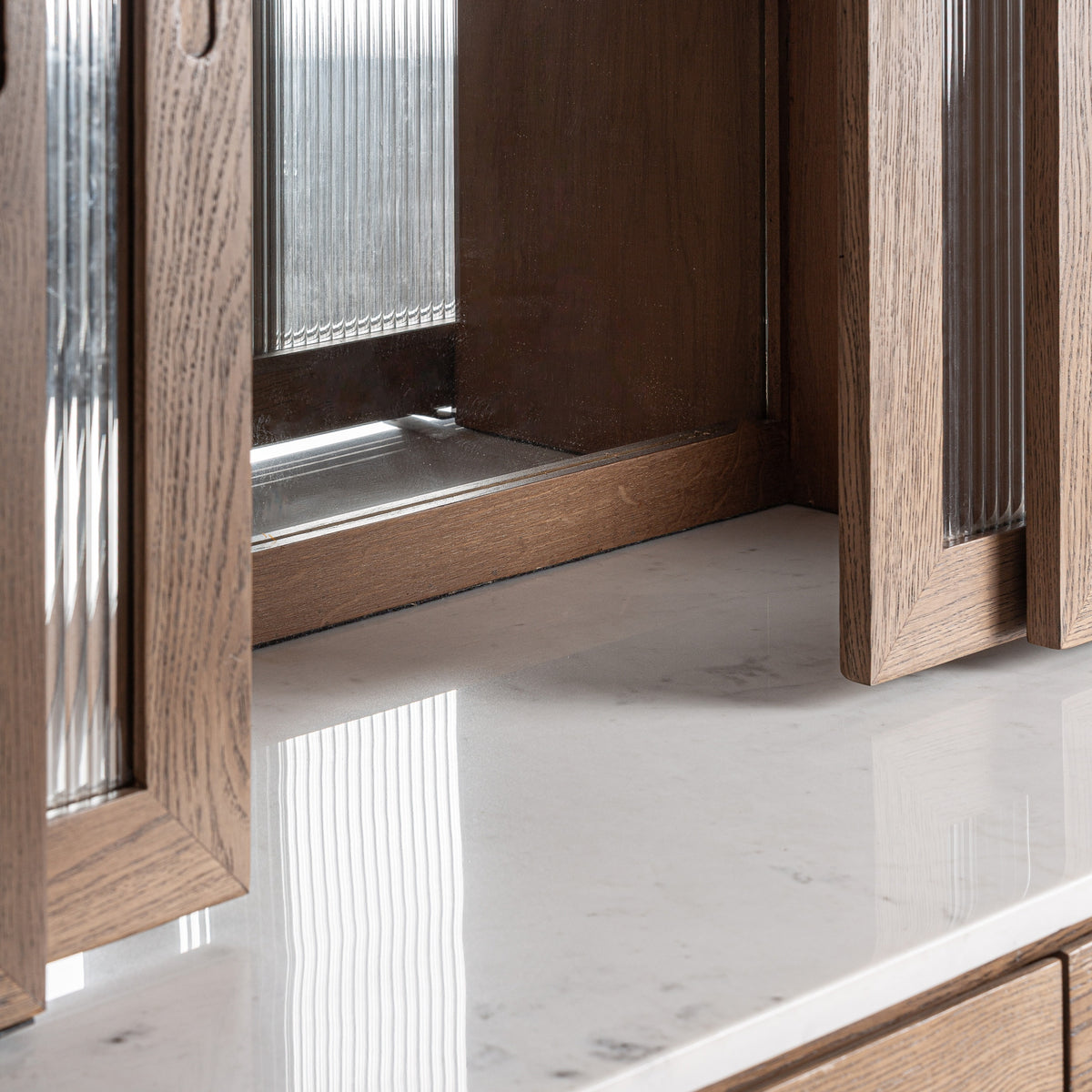 Mueble bar Douzy — Madera roble marrón