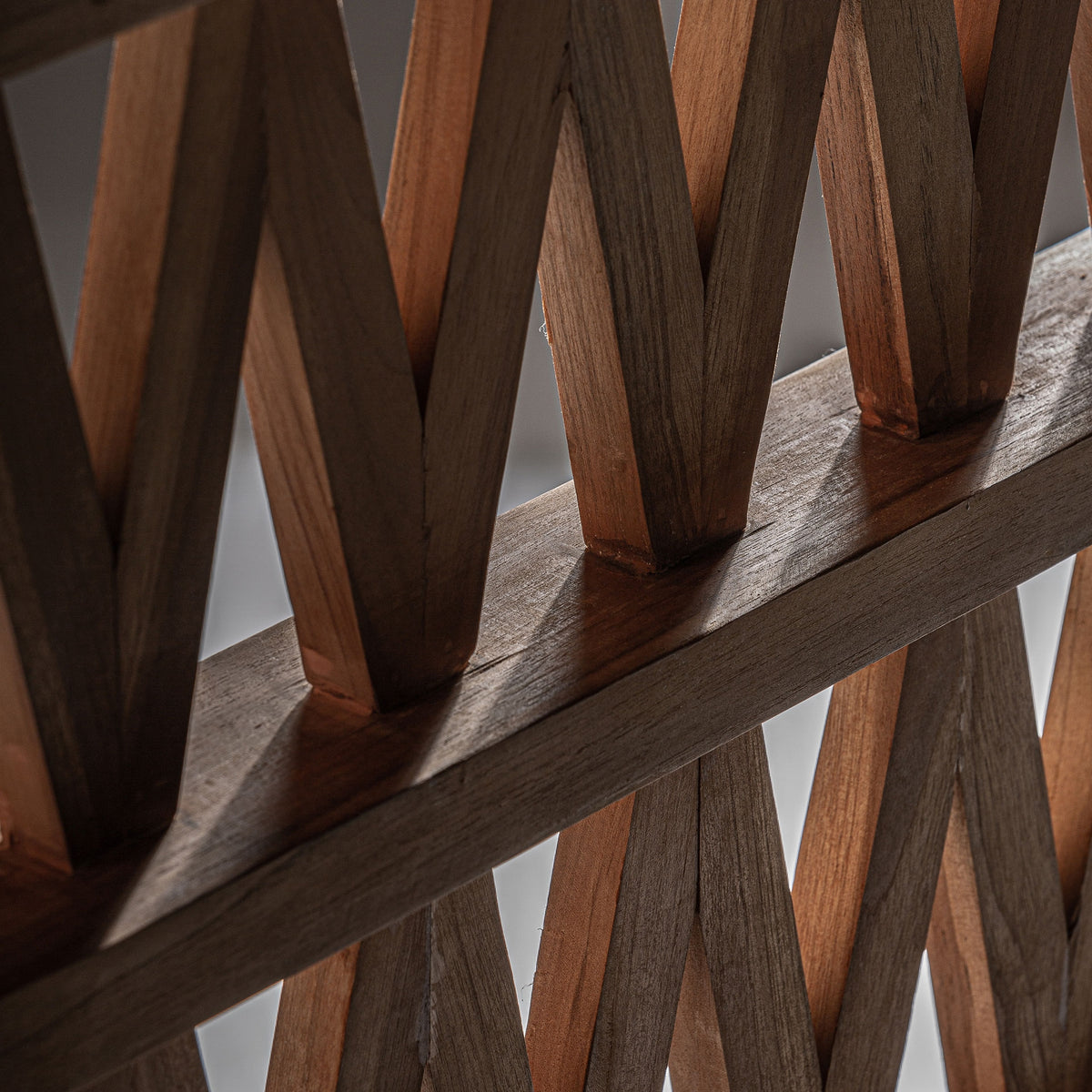 Parabán Viriat — Madera de teca marrón