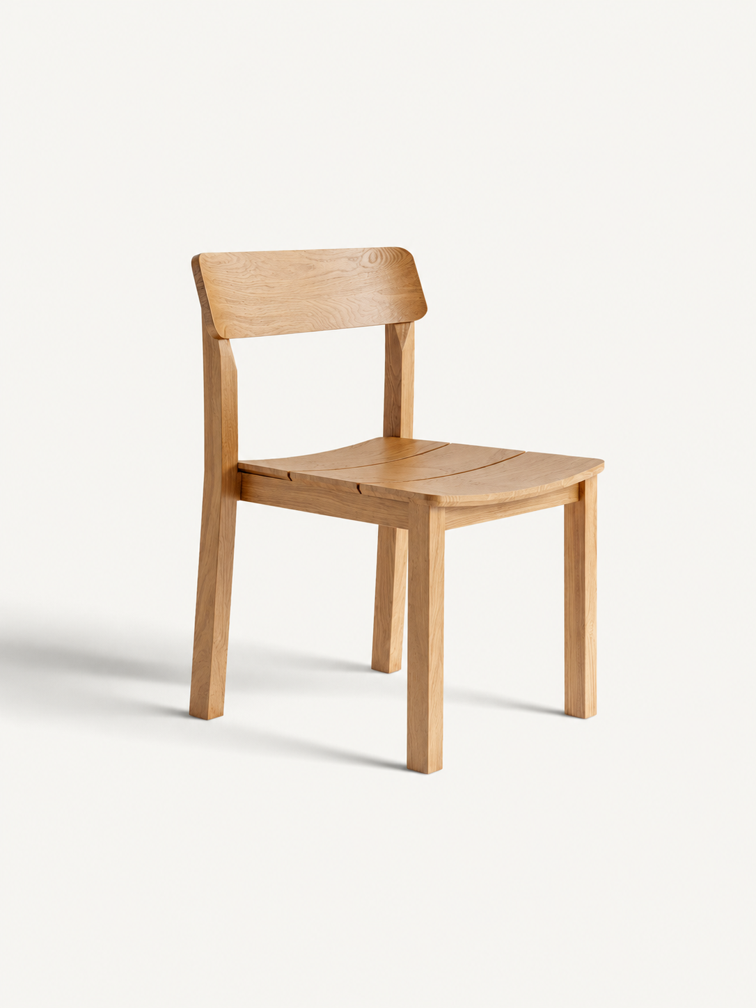 Silla de exterior apilable de teca Rawi Wa