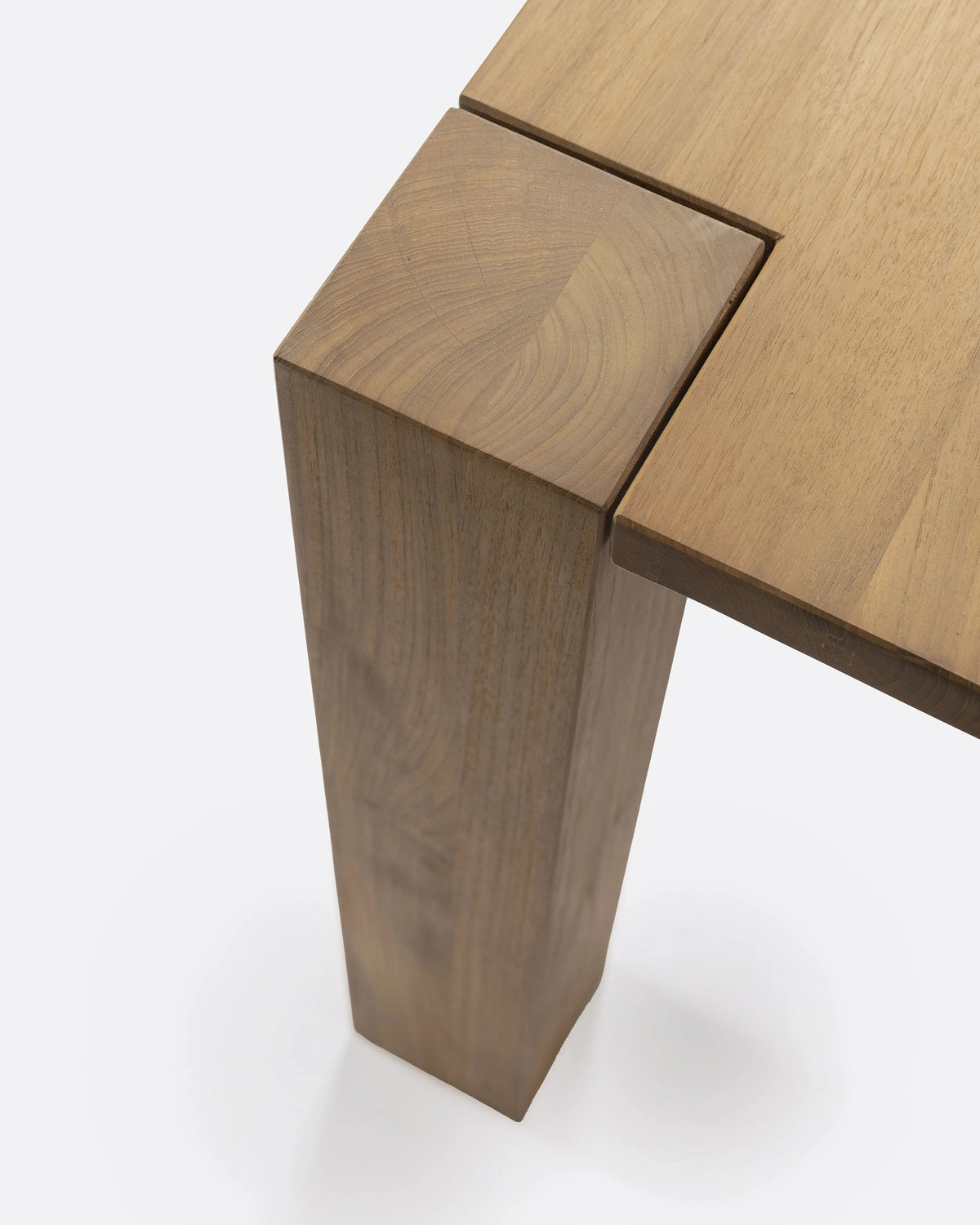 Mesa de comedor Serai — vista 4 — MUYUGA