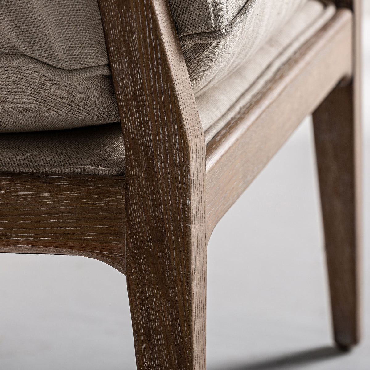 Sillón Gistel — lino beige