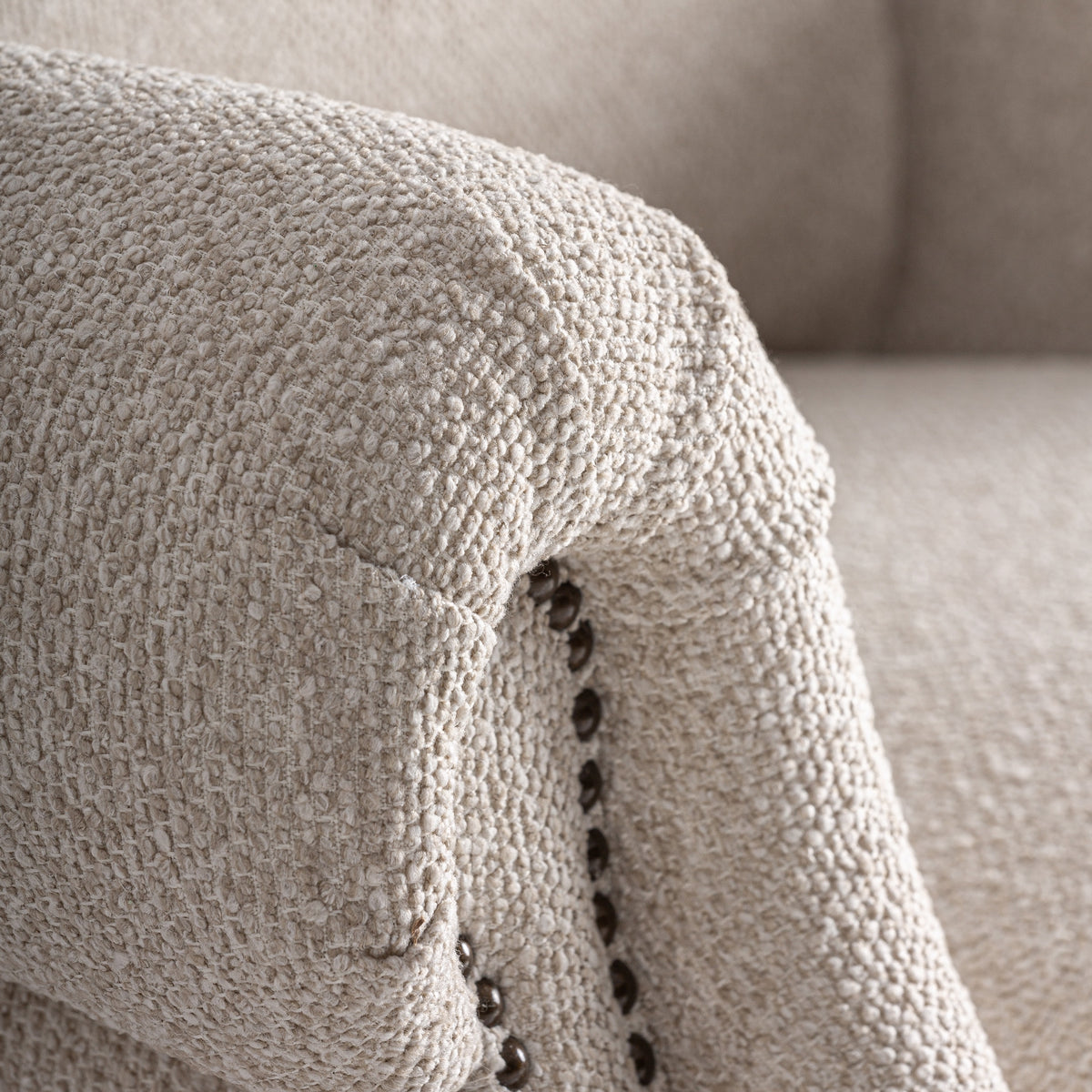 Sillón Leiston — poliéster crema