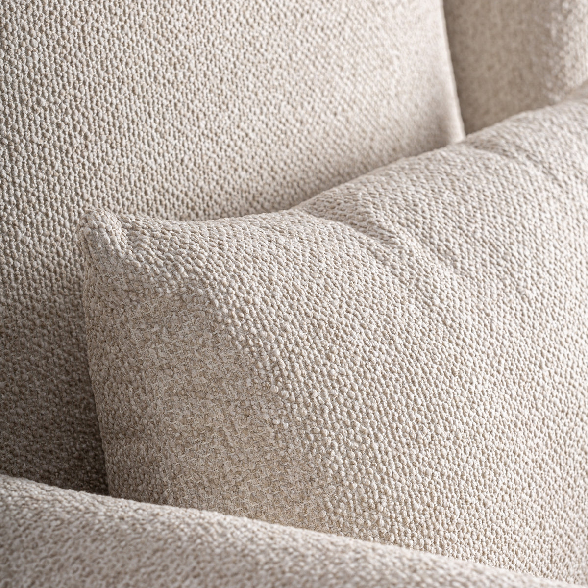 Sillón Leiston — poliéster crema
