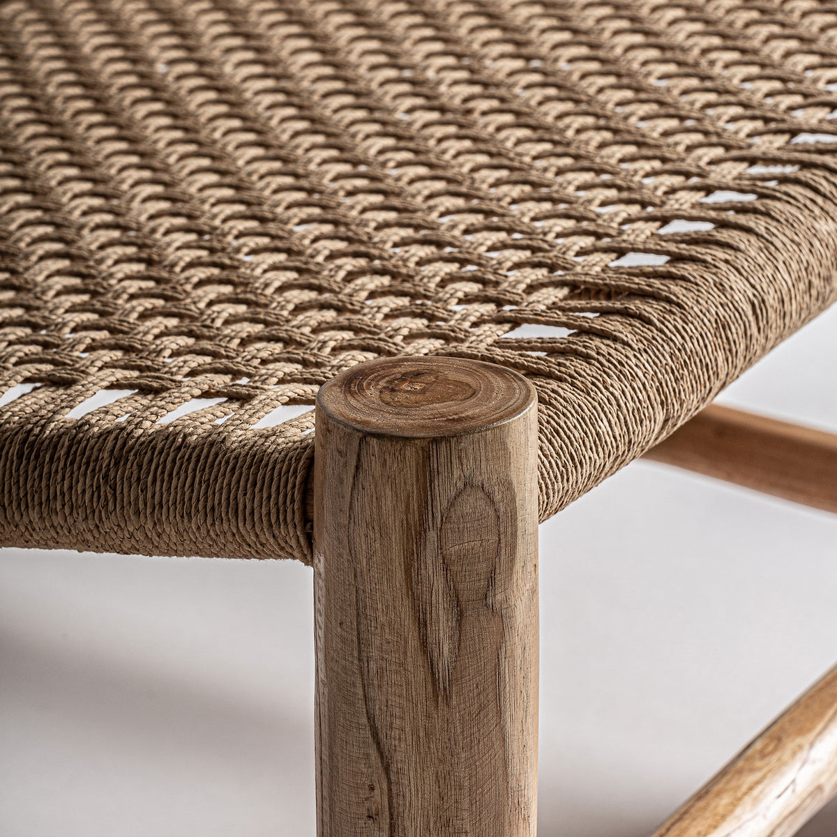 Sillón Mouzaki — Madera de teca marrón claro