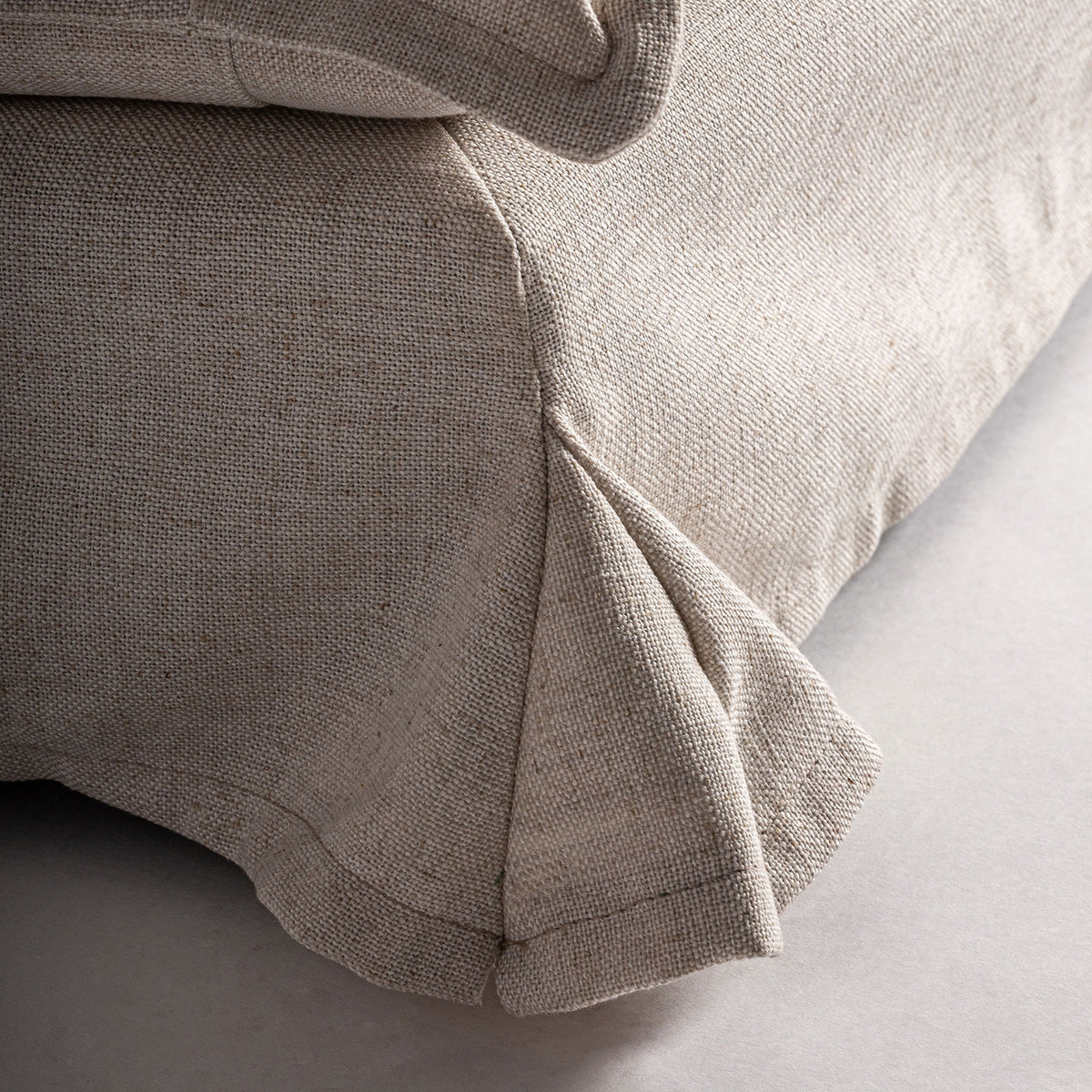 Sillón Ospizio — poliéster blanco roto