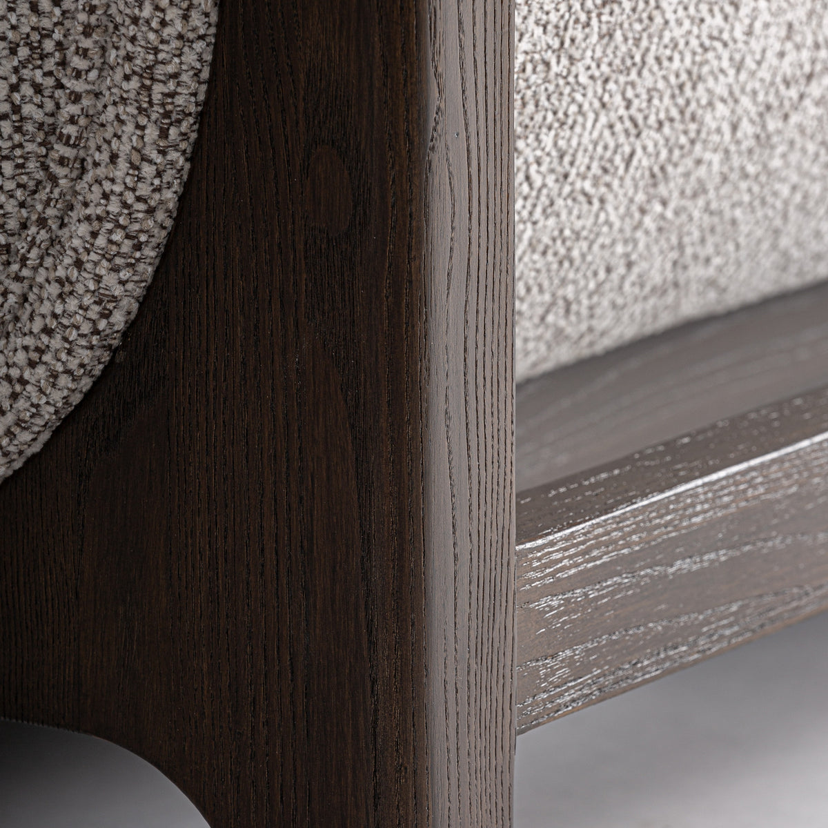 Sofá Ipswich — Madera de fresno marrón