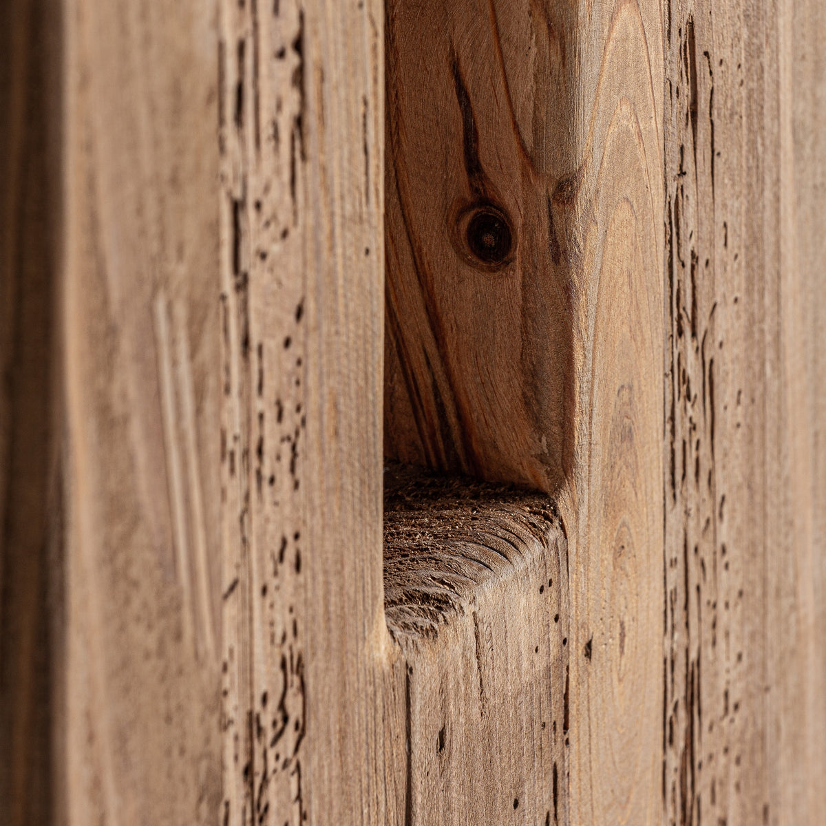 Taburete Celis — Madera de pino reciclado