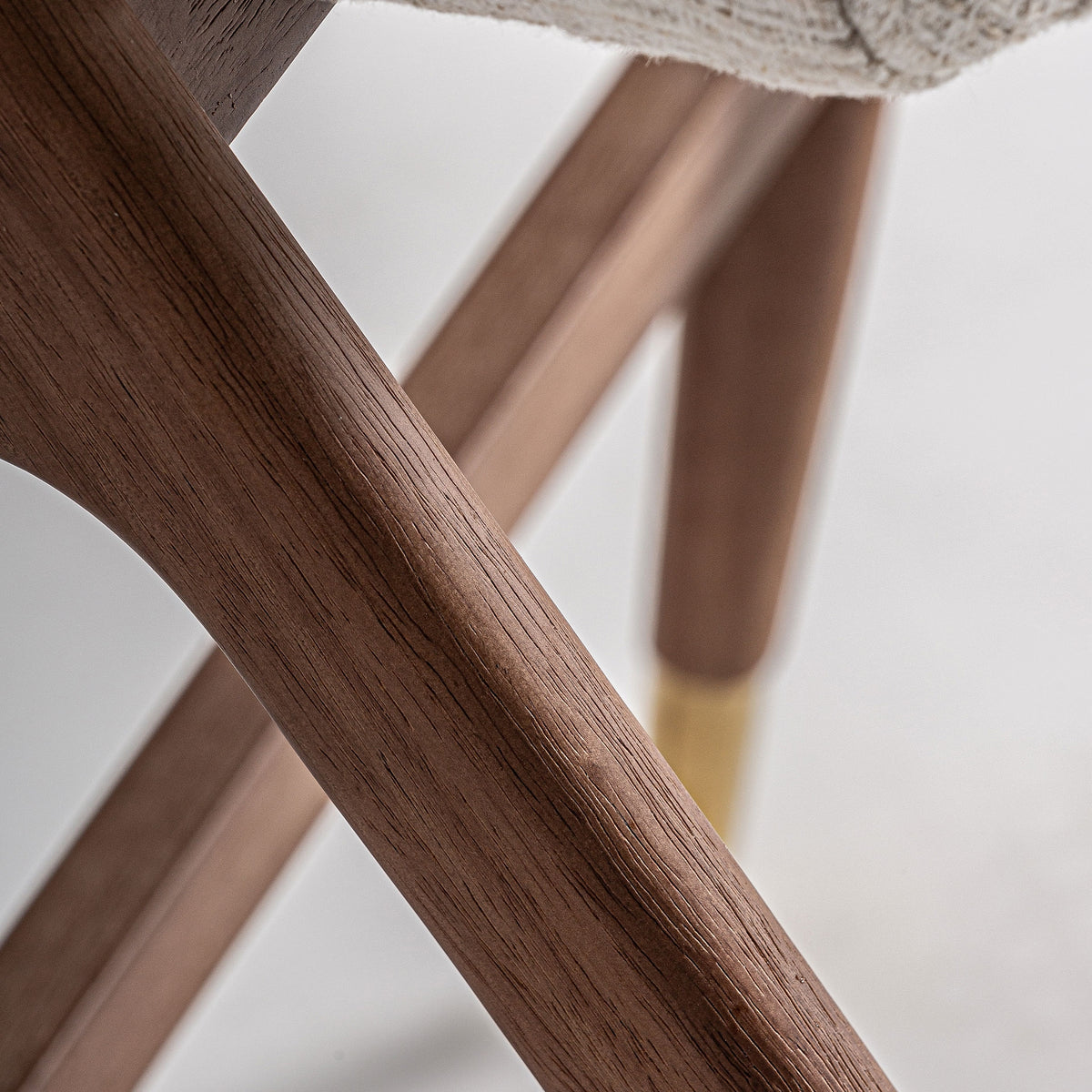 Taburete Douze — Madera de caucho marrón
