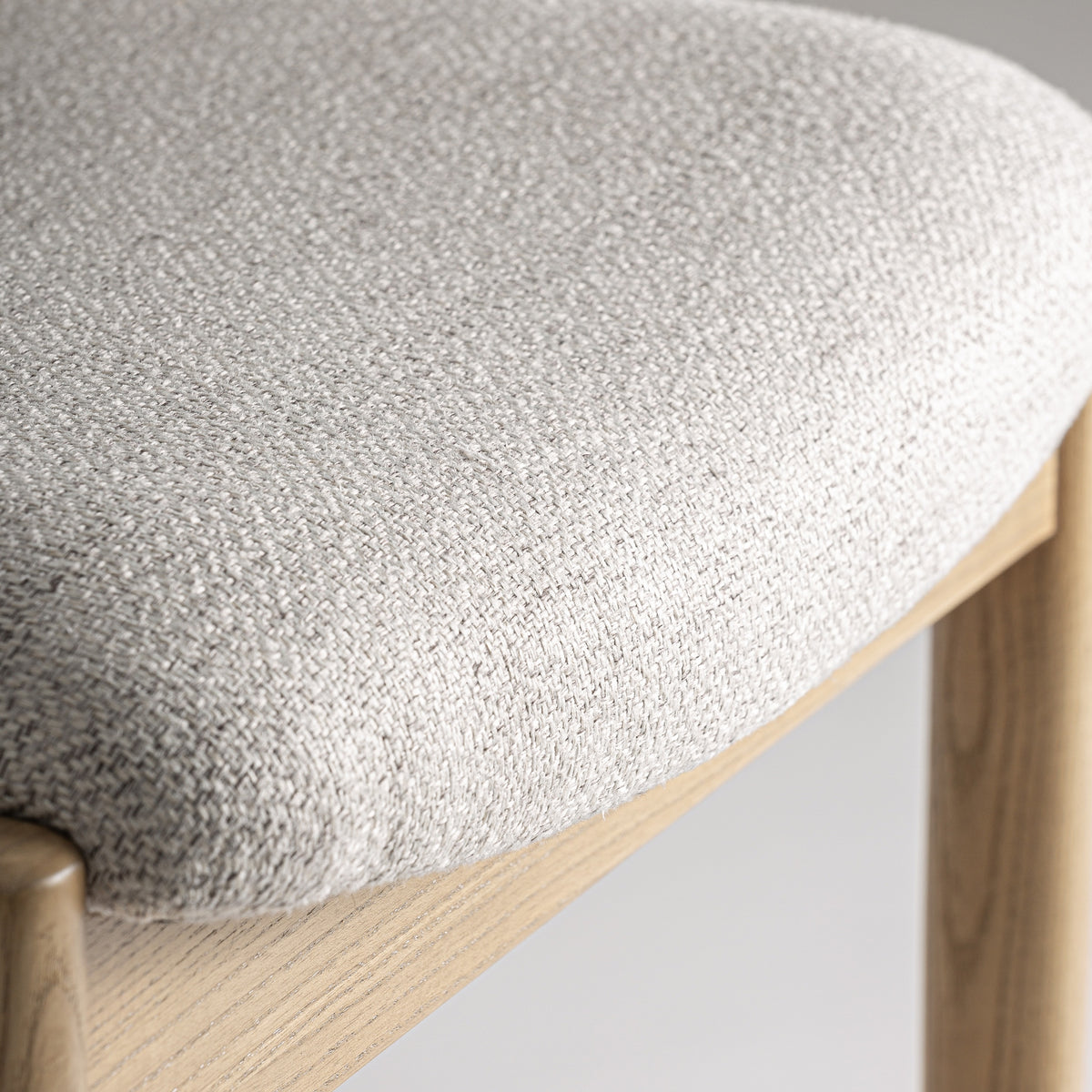 Taburete Namur — Madera de fresno marrón claro