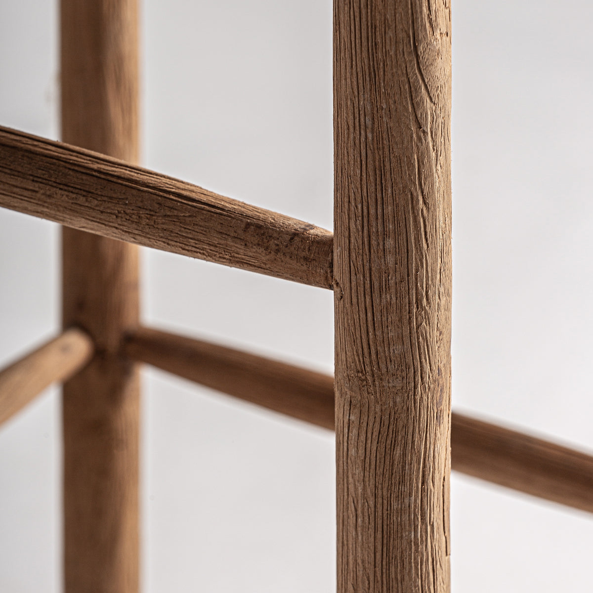 Taburete Voghera — Madera de teca marrón