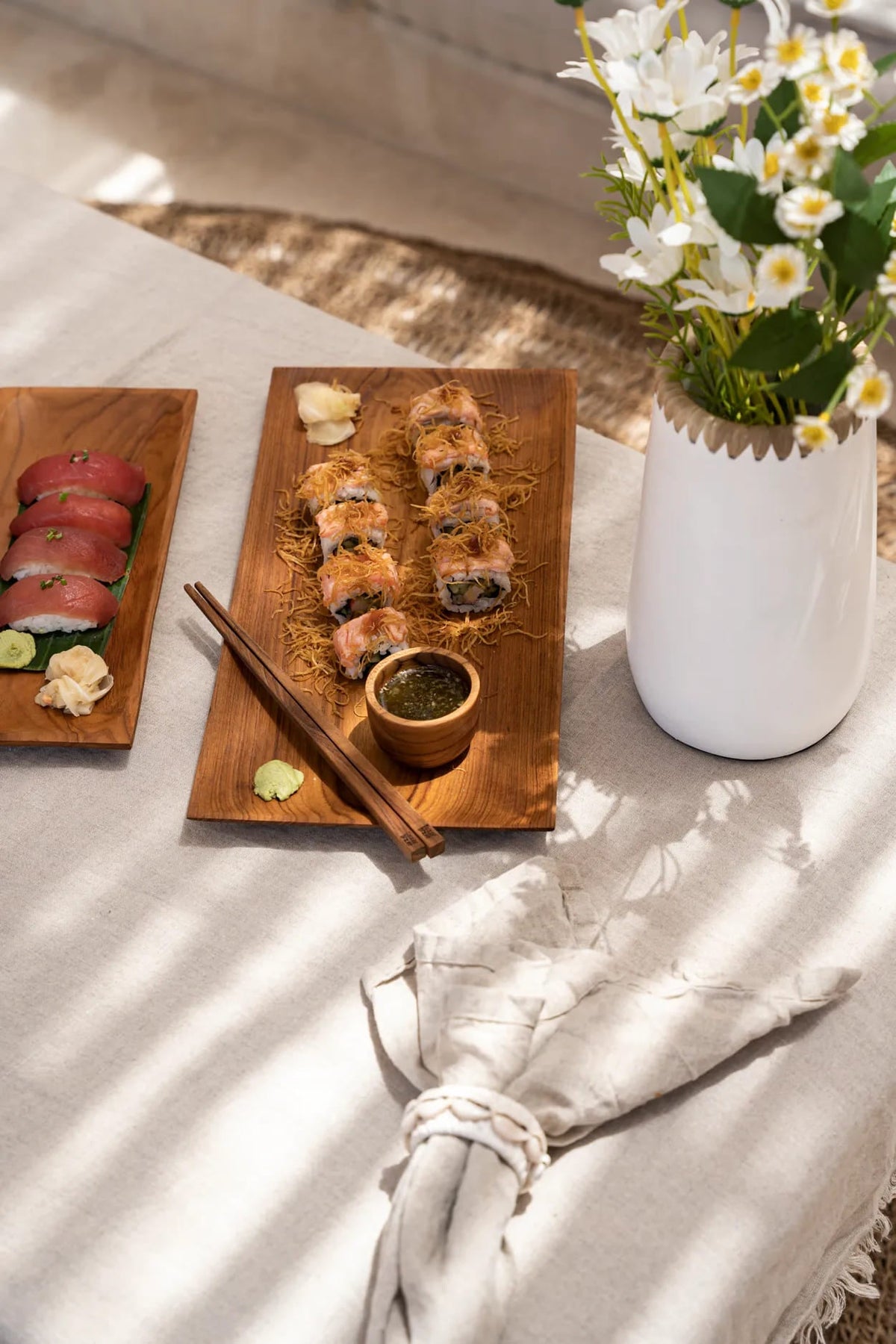 Cubierto Teak Root Chop Sticks