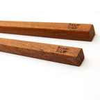 Cubierto Teak Root Chop Sticks