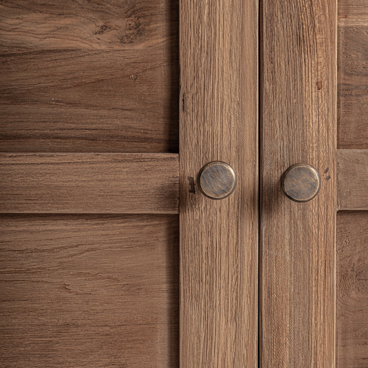 Vitrina Helmond — Madera recuperada marrón