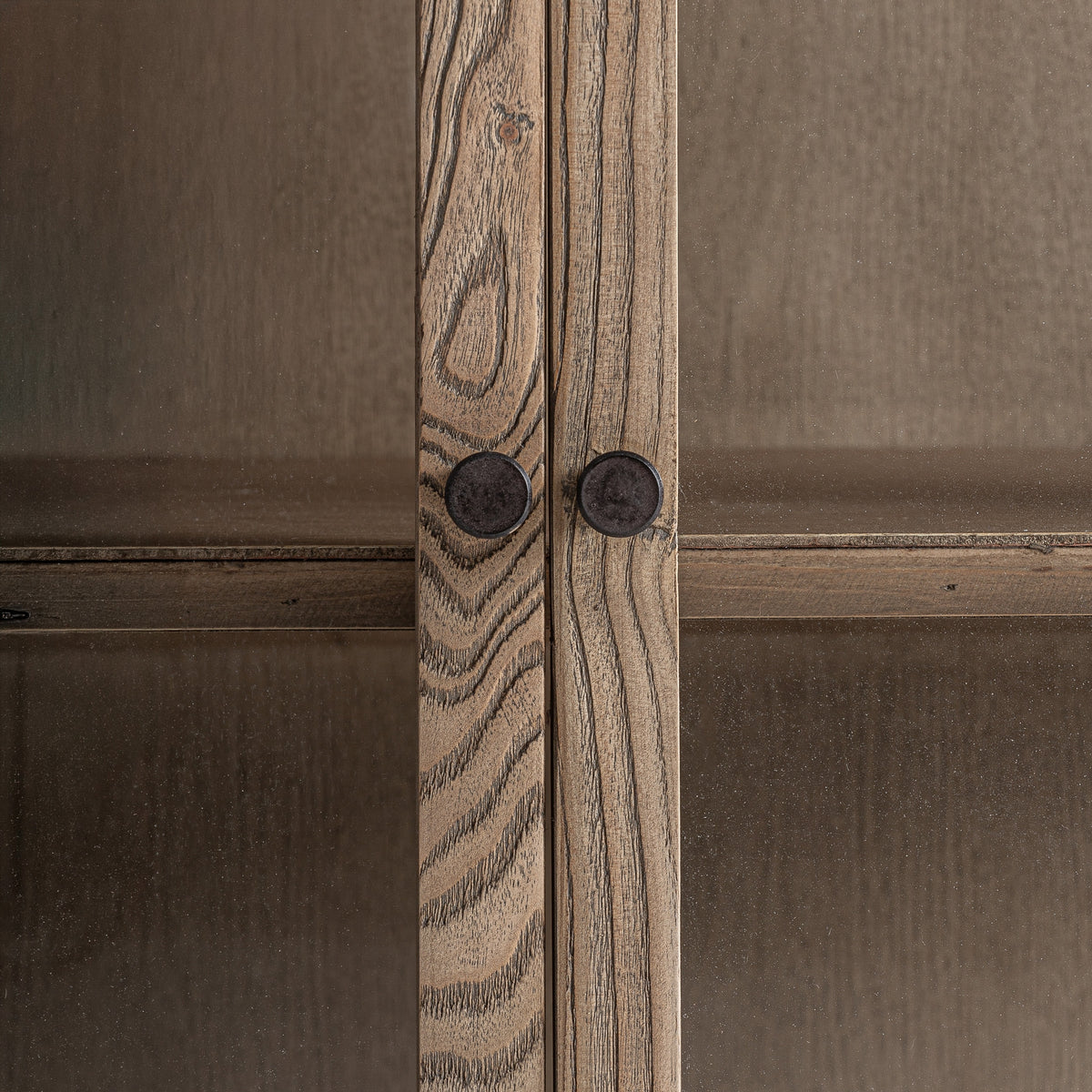 Vitrina Kriz — Madera de olmo marrón