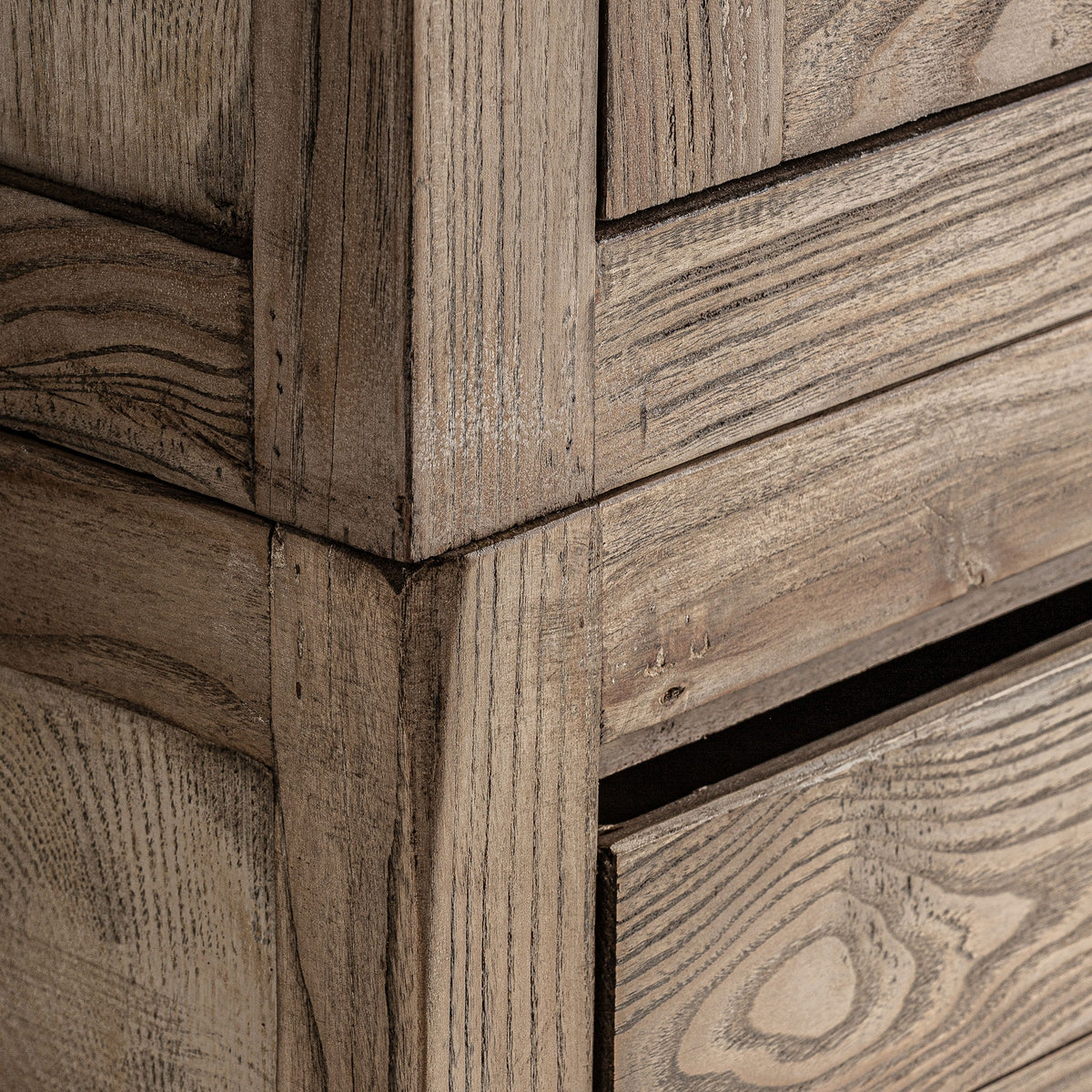 Vitrina Masein — Madera de olmo marrón claro